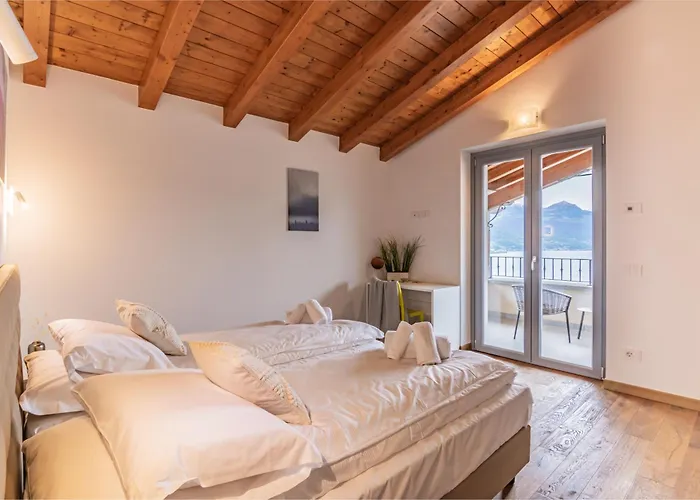 Sant'anna - Alba By Curtiaffitti * Pianello Del Lario